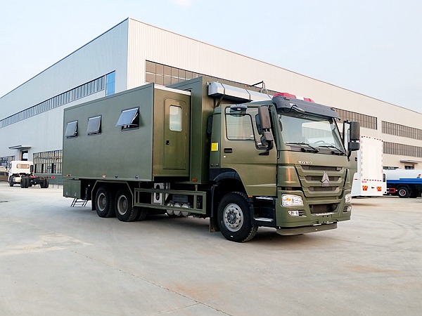 宿營(yíng)車(chē)滿(mǎn)足8-28人野外住宿配置齊全