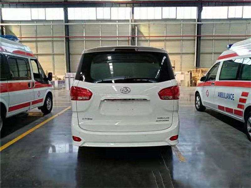 國(guó)六上汽大通G10救護(hù)車(chē)轉(zhuǎn)運(yùn)型