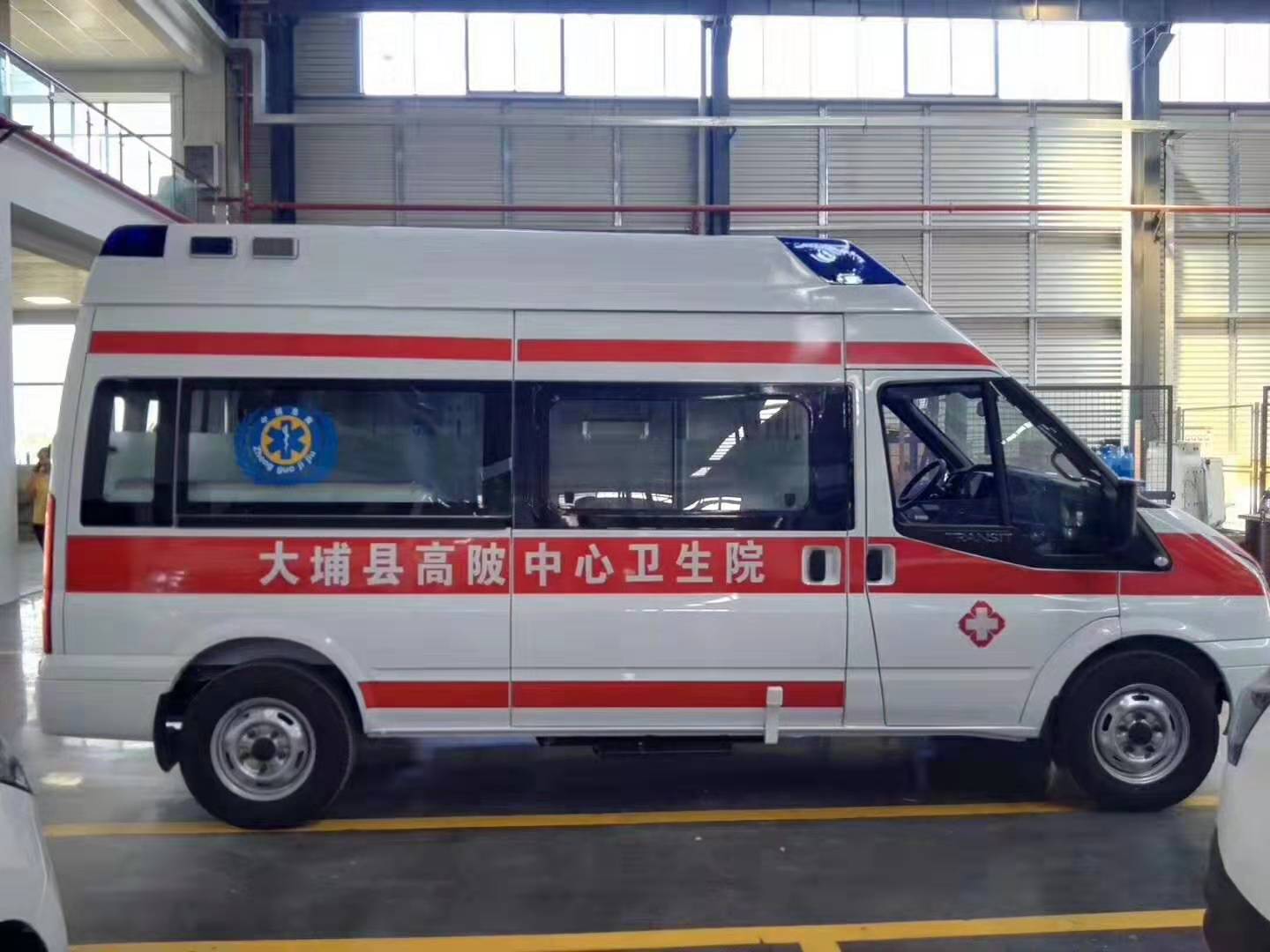 福特V348長軸高福星頂救護(hù)車