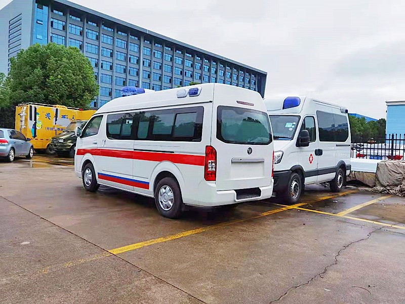 福田G7長(zhǎng)軸救護(hù)車