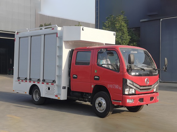 東風(fēng)小多利卡裝備車