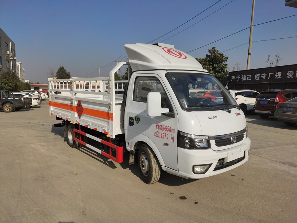 大途逸柴油4米氣瓶車